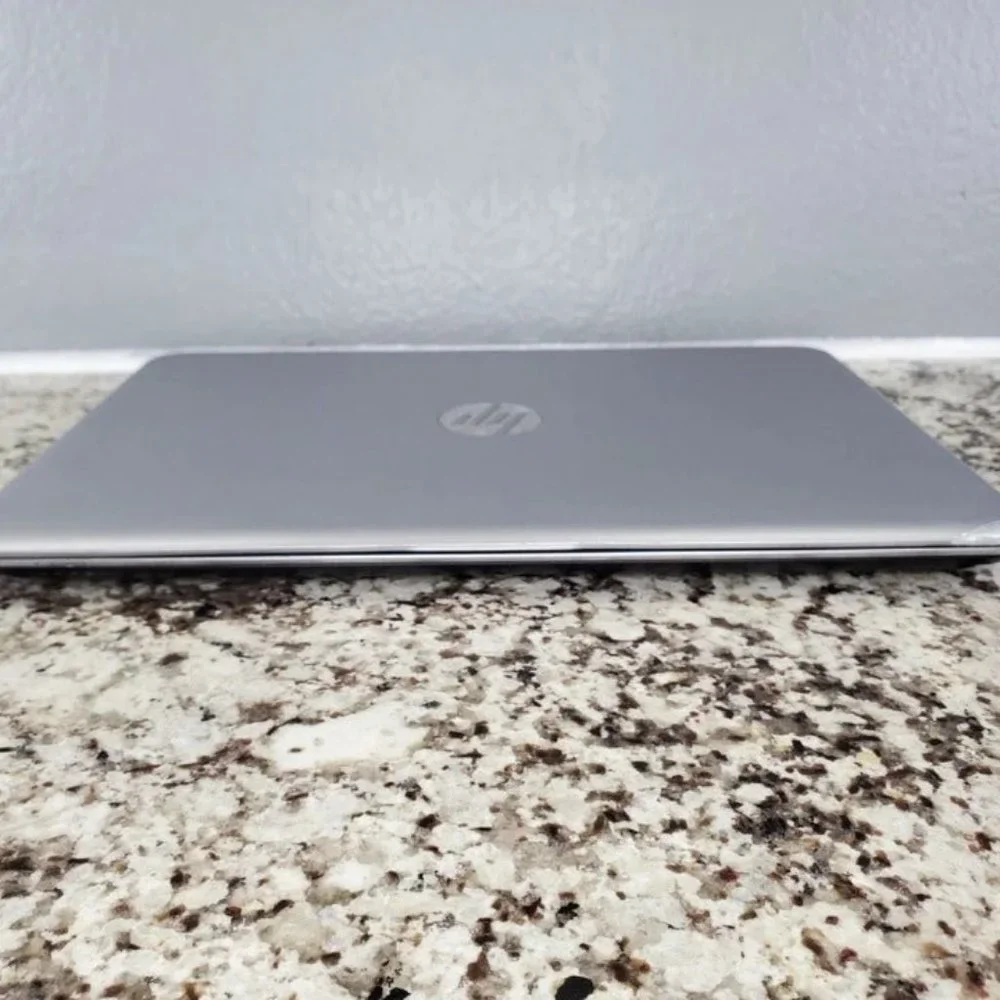 HP Elite 14